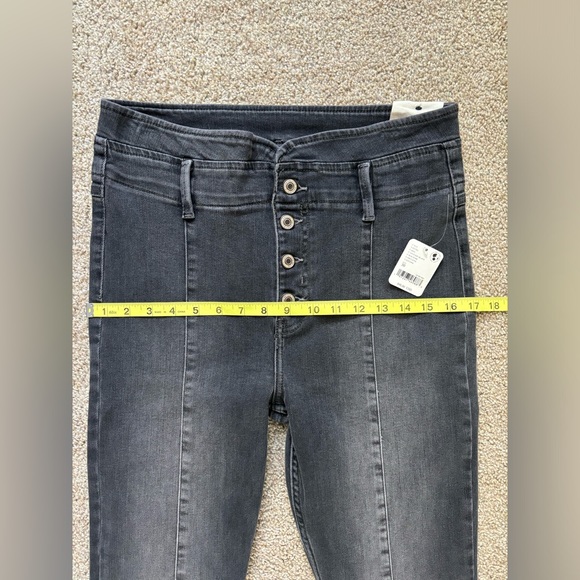 NWT Free People We the Free After Dark Mid Rise Flare Vintage Black Size… - Picture 7 of 14